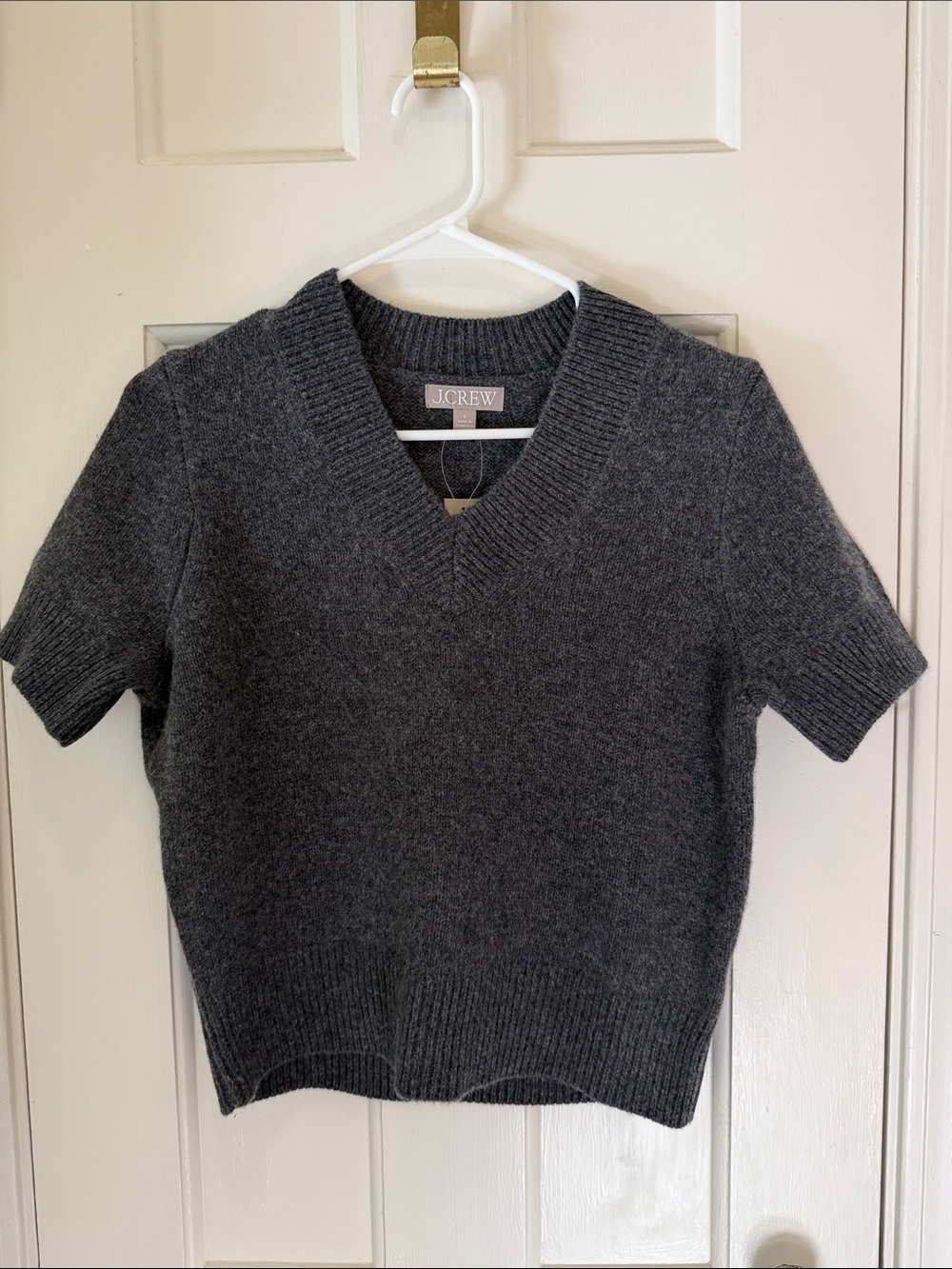 NWT J. Crew Lambs Wool Charcoal Short-Sleeve V-Neck Sweater